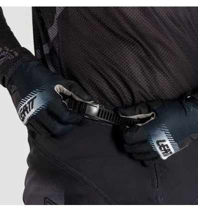 LEATT Pant Moto 5.5 I.K.S Stealth - Image 5