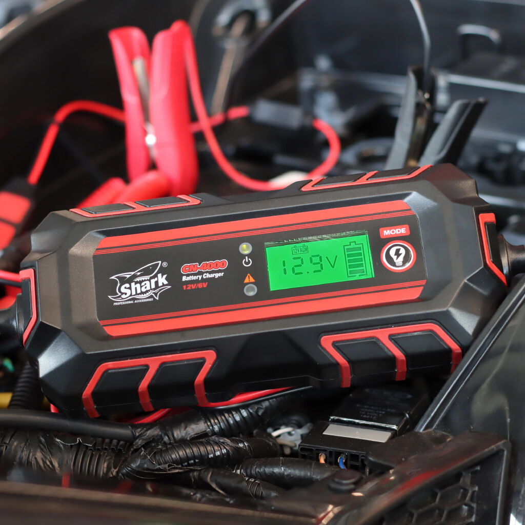 SHARK BATTERY CHARGER CN-4000, 6/12V, IP54, 4A DC